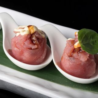 Gunkan spicy tuna