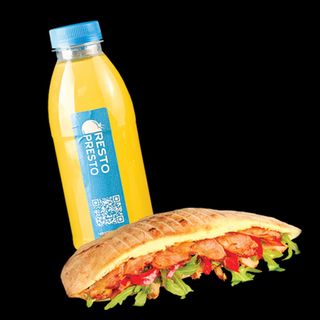 Паніні з куркою та беконом +лимонад 0,5 мл 