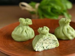 Chinkali ze szpinakiem i mozzarellą - 5 szt. (na gorąco)