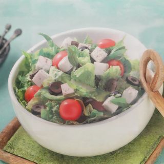 17. Ensalada Caprichosa