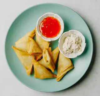 Samosa Sensation, 2 umaka