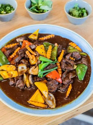 Wołowina z warzywami z woka