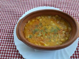 Posan pasulj na tavče