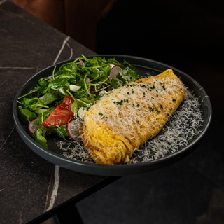 French omelete with truffle cheese