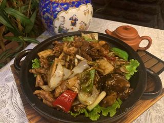 F18 ქათმის ხორცი ქვის კეცზე