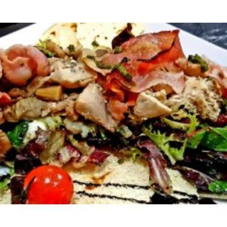 Ensalada De Salmón Marinado Con Aguacate