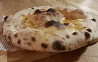 Хлебче с чесън (200г)