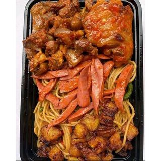 Spaghetti + Plantain + Sausage + Chicken