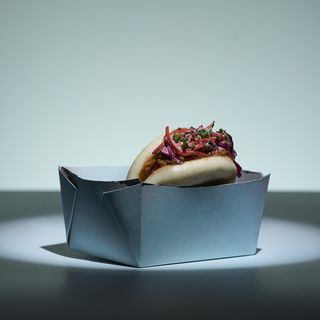 BAO De Pulled Pork Con Coleslaw