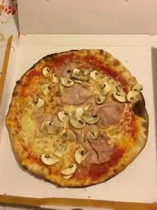Prosciutto e funghi