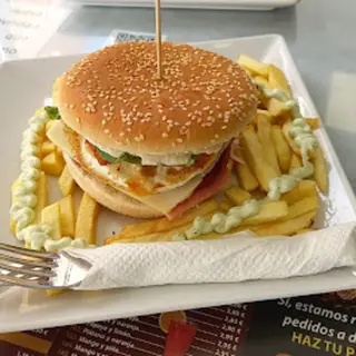 Hamburguesa Súper Quintuma