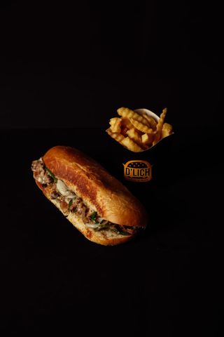 CHEESY CHICKEN SANDWICH