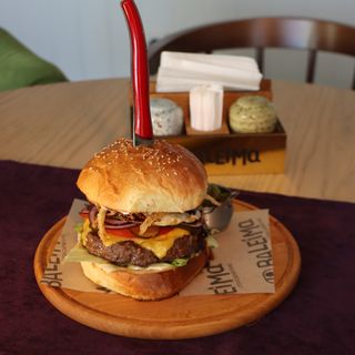 Бургер говяжий