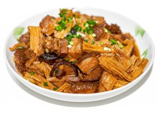 Flanchet De Bœuf Au Yuba Et À La Sauce De Soja