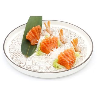 165.Sashimi salmone e gamberi crudi