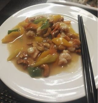 Gamberi con anacardi