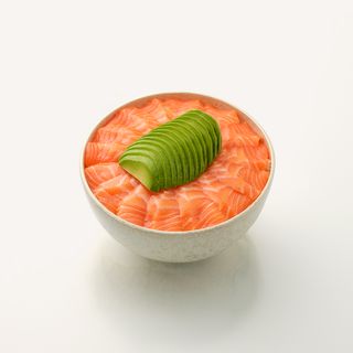 Chirashi Salmón y Aguacate