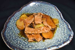 150. Manzo con patate