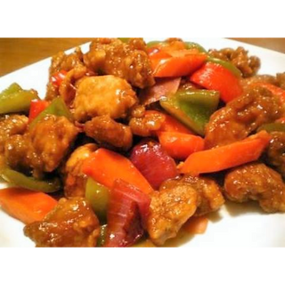 38. Свинско в люто-кисело-сладък сос със зеле