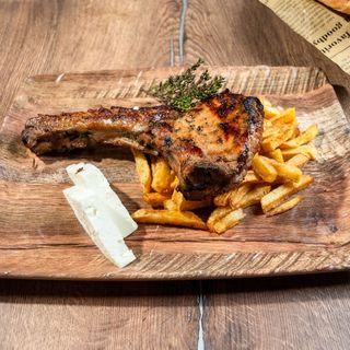 Meniu tomahawk de porc