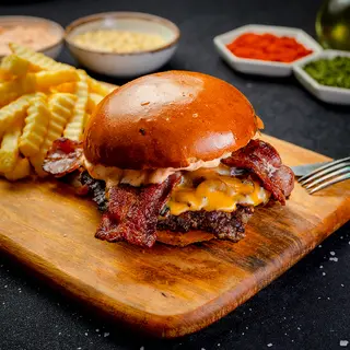 Bacon Cheeseburger