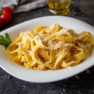 Паста з сирним соусом