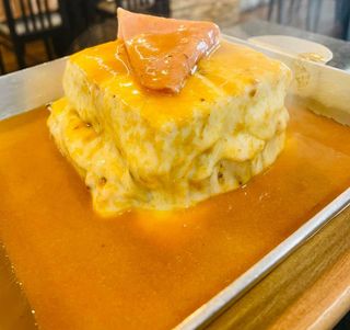 Francesinha de Perú