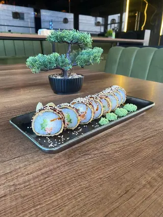Tempura Sake roll