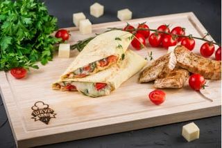 Лаваш з Сулугуні та куркою (410г)