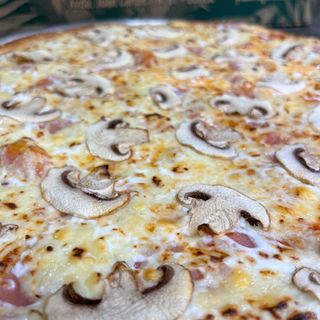 Pizza Carbonara