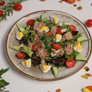 Салат с тунцом