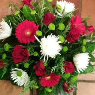 Ramo De Gerveras, Anastasia Y Rosas