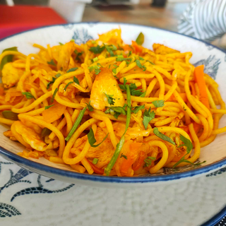 Gambones Con Fideos (Tigre Negro)