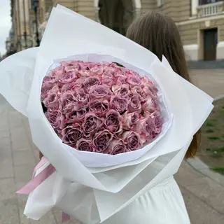 51 лавандова троянда