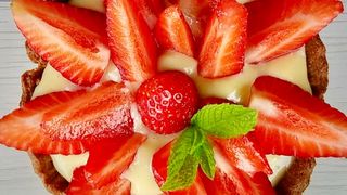 CROSTATINA CON CREMA PASTICCERIA FRAGOLE