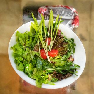 Mix zelenih salata sa cherry paradajzom