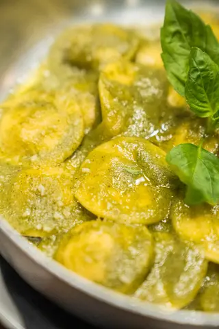 Ravioli al pesto