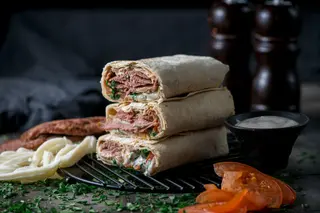 Шаурма Сулугуні з телятиною (500г)
