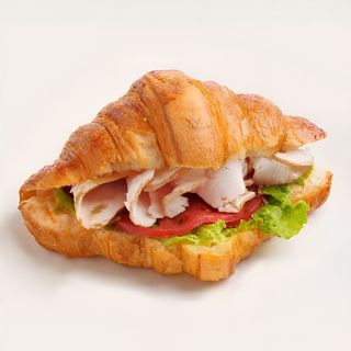 Круассан с индейкой (250г)