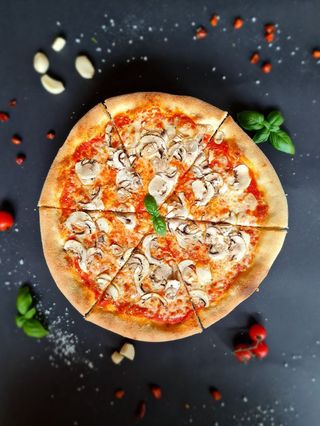 Pizza Funghi