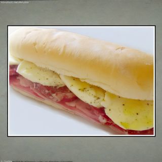 Ciabattina con prosciutto cotto e mozzarella