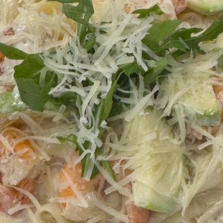 Паста "Фетучини" с креветками и цукини