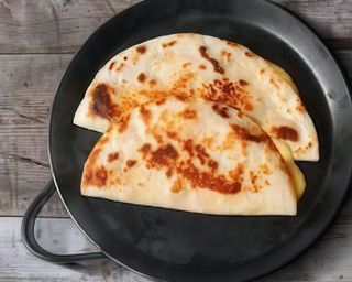 Quesadillas 3 quesos