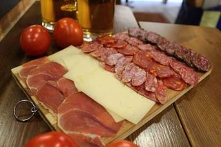 Fustes D'Embotits (150 G.)