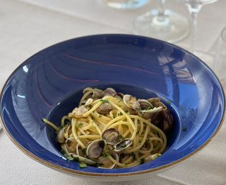 Spaghettoni vongole e lupini