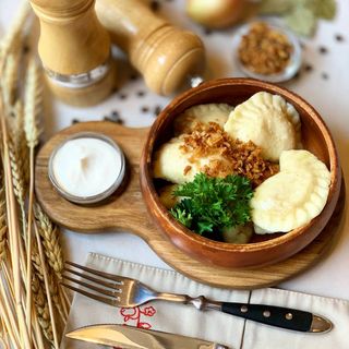 Вареники з копченою куркою та картоплею