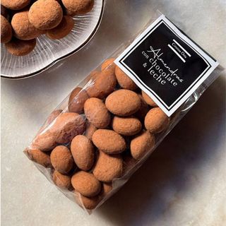 Bolsa De Almendras Con Chocolate Con Leche