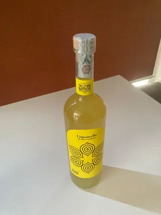 Limoncello della Costiera Amalfitana
