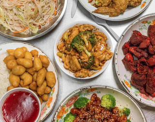 31. Fideos chinos con tres delicias