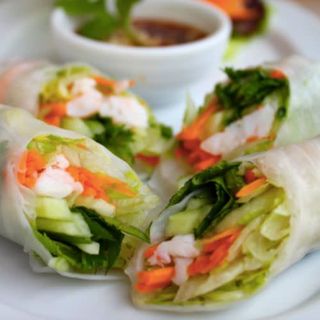 Rollitos Vietnamitas De Langostinos Y Verduras